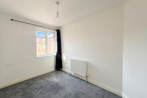75 High Street, Evesham, WR11 photo 4