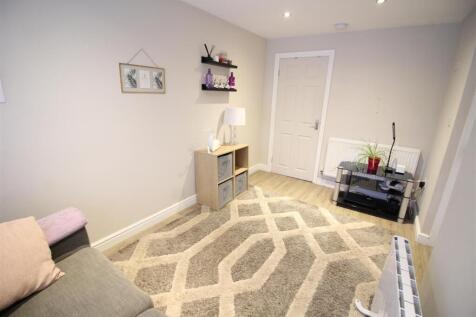 Sitting Room/Bedroom