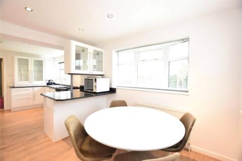 High Ash Drive, Leeds, West Yorkshire, LS17 photo 5