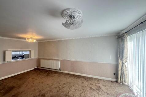 Hillside Avenue, Blackburn photo 4