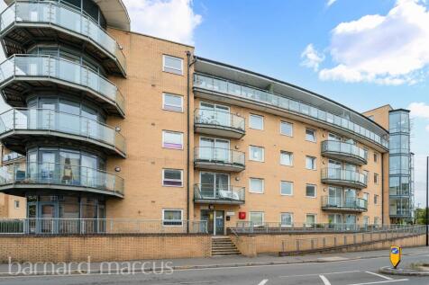 Feltham, TW13 - property photo