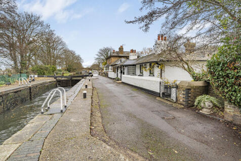 Photo Dec 08 2025...