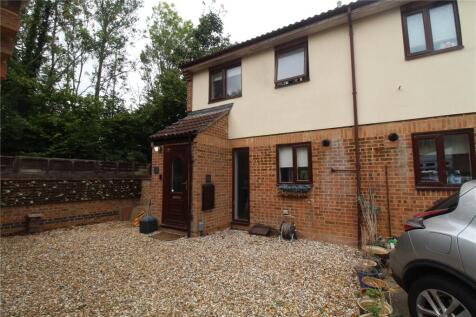 Basingstoke, RG22 - property photo