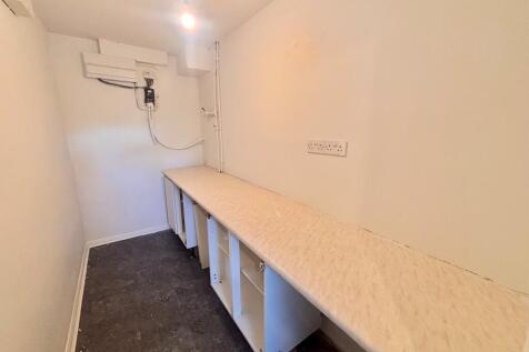Bowden Wood Crescent, Darnall, Sheffield, S9 photo 4