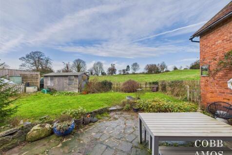 CAM02803G0-PR0245-STILL012.jpg