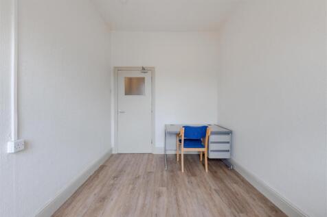 Asper - Offices 7 and 8 - Wombourne 7539.jpg