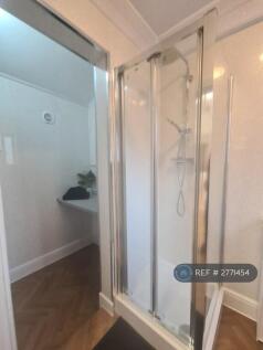 P2 Bathroom / Utility