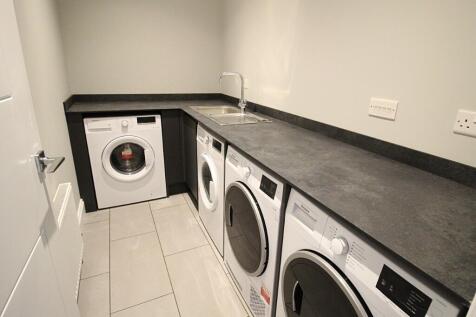 Room 4, 11 Woodland Road, Chelmsford, Essex, CM1 photo 5