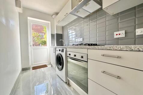 Spayne Close, Luton, LU3 photo 4