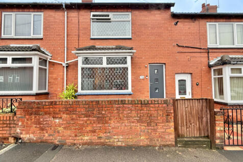 3 bed terraced house for sale Joffre Avenue, Cast