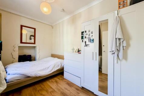 bedroom.jpg