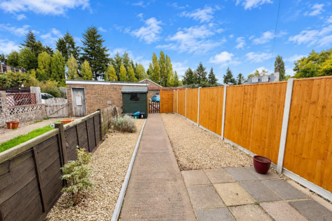 Rear Garden (1/2)