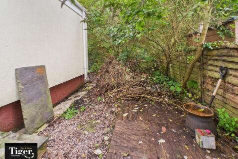 CAM02176G0-PR0736...