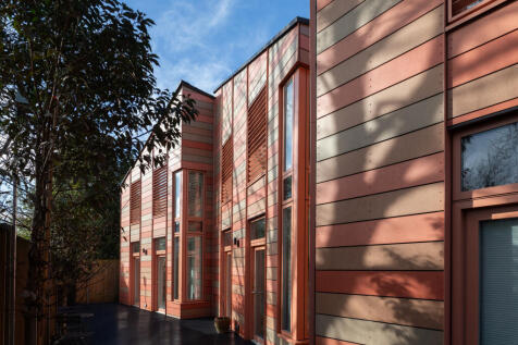 327968 - RF-STABLES-YARD-BR3-001.jpg