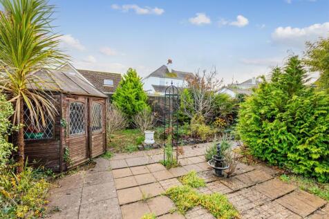 A08 - Southway Headland Road, Torquay - 251203.jpg