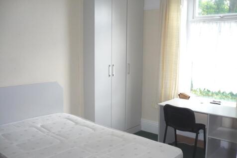 27 Spring Hill Road Flat 4 (2).JPG
