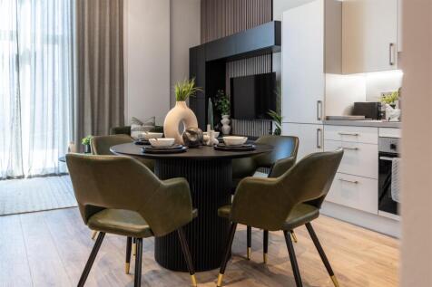 Boulevard Show Apartment-15.jpg