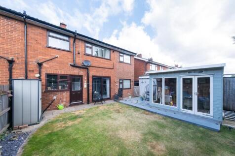 17 Andrew's Close-033.jpg