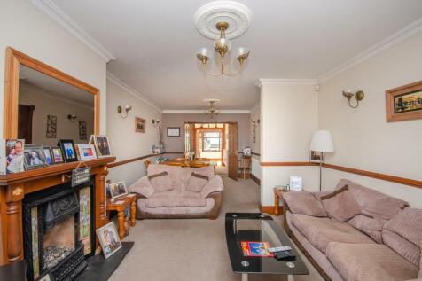 Embassy Walk-041.jpg