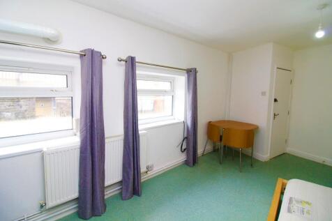 Castle Mews, Tredegar, Tredegar, NP22 3DF photo 4