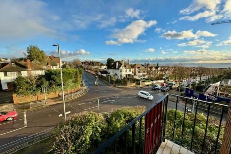 7 Kent Lodge balc...