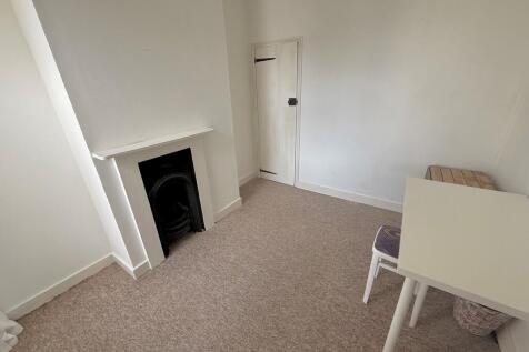 9 Albert Road Bed...