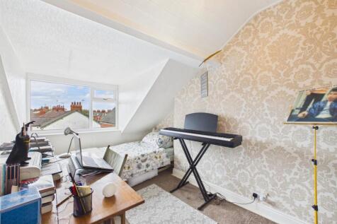 Bedroom: