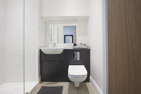 Apt 42 small-6.jpg