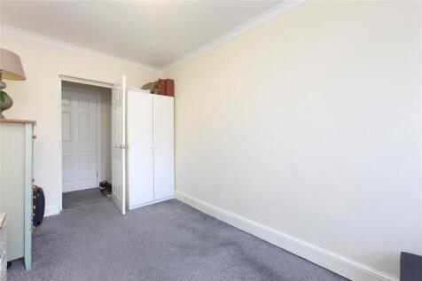 property in Battersea High Street, 
Battersea Park, SW11