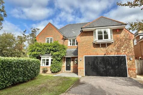 5 bedroom detached family home