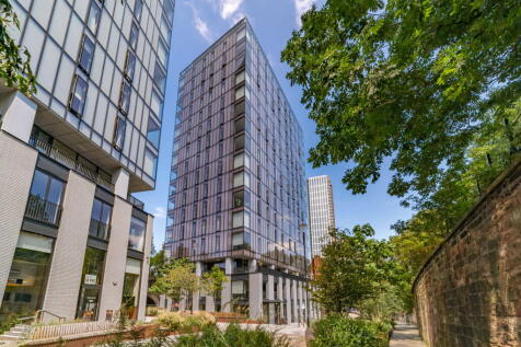Welcome to The Stile! A lovely, two bedroom apartment in the highly sought after Meadowside development, with state of the art amenities overlooking St Michael's Flags and Angel Meadow Park. Offered F