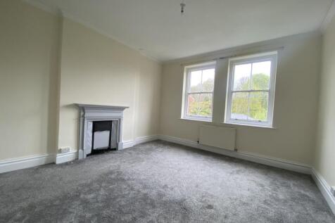 Fields Park Road, Newport,  photo 4