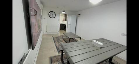 Lounge 3.jpeg
