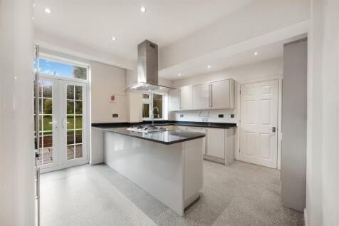 42 St. Andrews Avenue Wembley HA0 2QD - 011.jpg