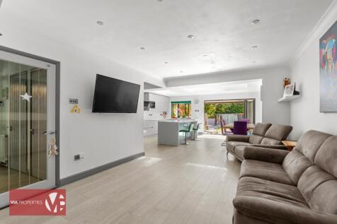 The Cherries St Leonards Road Nazeing Nazeing EN9 2HJ via proper