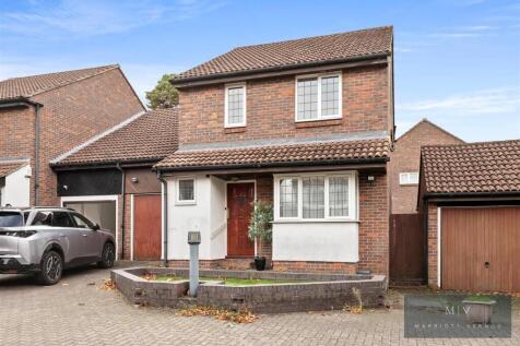 Blossom Close 8 MV-17.jpg
