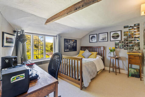 A33 - 3 Church St...