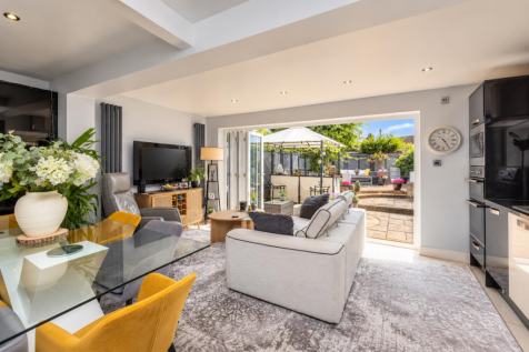 Open Plan Dining, Living Kitchen
