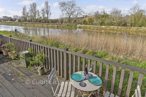 Patio / Decking