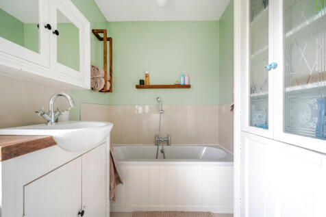 aedf0fa5-7620-4ba...