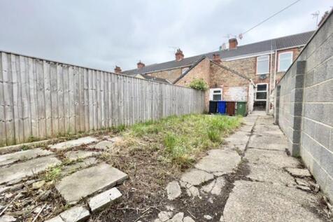 Rear garden view 2
