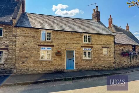 14 Church St Isham-3.jpg