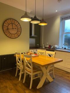 Communal Kitchen/Dining