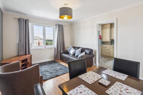 Burnvale Place, Livingston, West Lothian photo 3