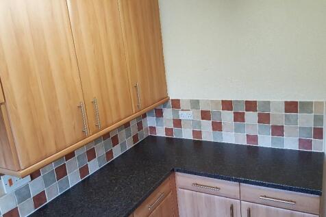 Tebbet Place, Chapel Lane, Heckmondwike, Kirklees photo 3