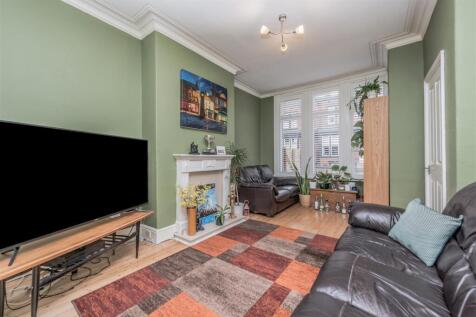 Living Room: