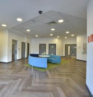 Office to rent Image 3