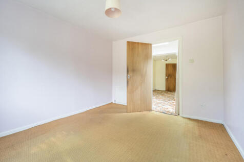 1347864-12-68bdeb...