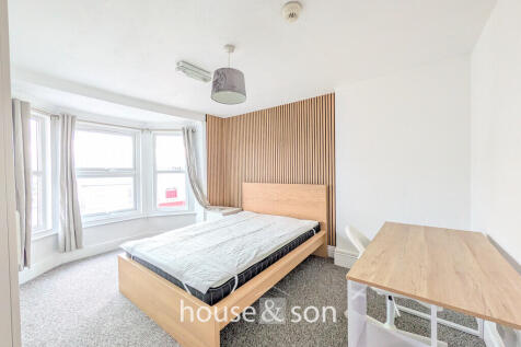 Wimborne Road, Winton photo 4