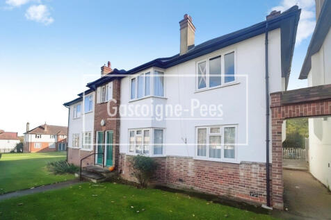 2 Bedroom Flat in SM1 2LQ